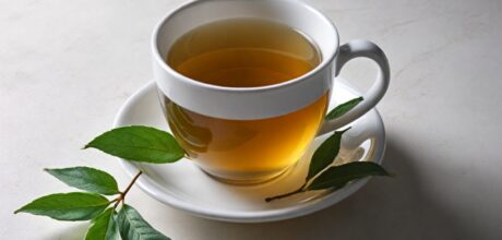 Os benefícios do chá branco para saúde e bem-estar